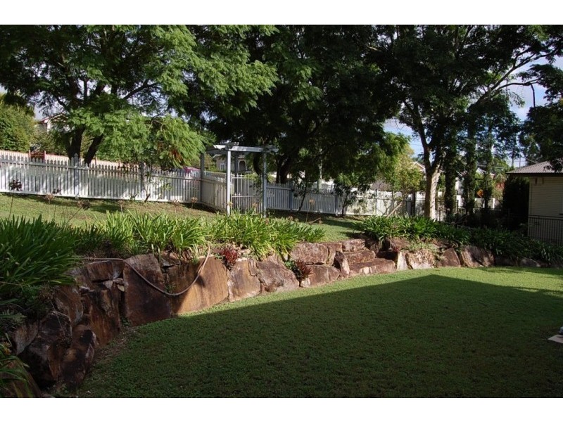 46 Whitehill Road, Eastern Heights QLD 4305