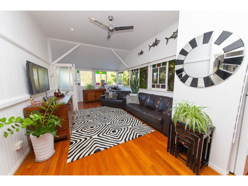 2 Maher Street, North Ipswich QLD 4305