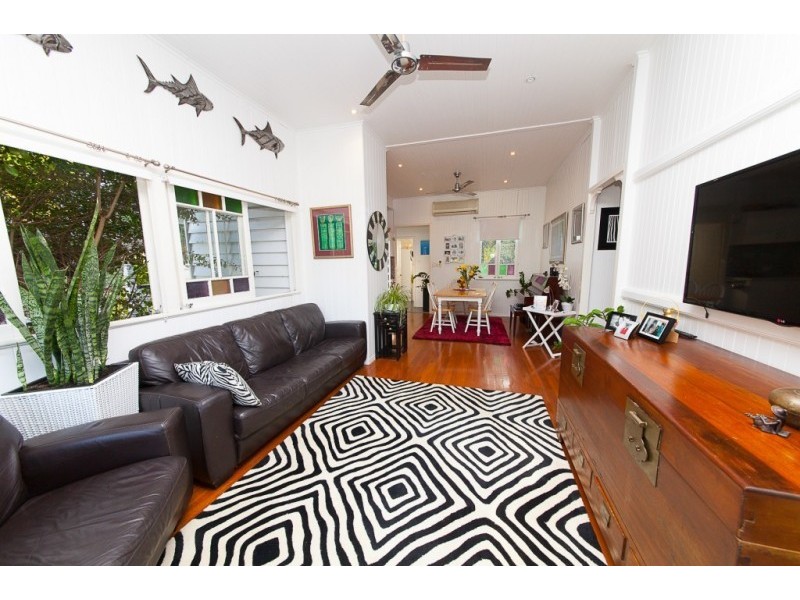 2 Maher Street, North Ipswich QLD 4305