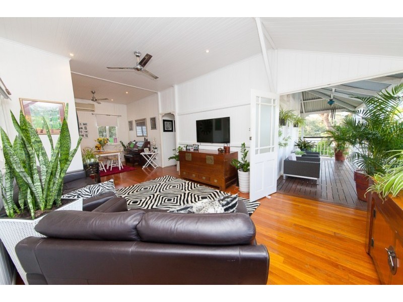 2 Maher Street, North Ipswich QLD 4305