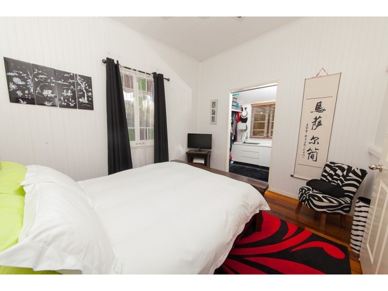 2 Maher Street, North Ipswich QLD 4305