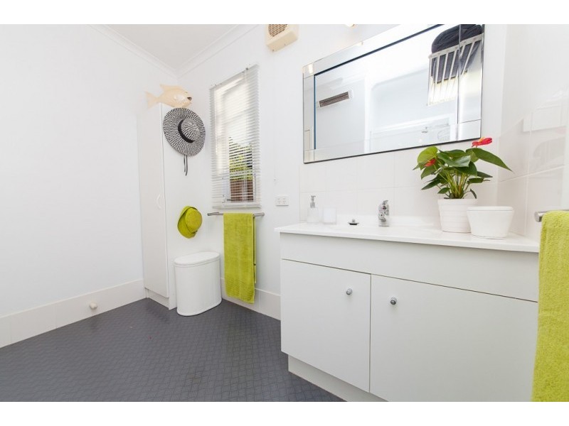 2 Maher Street, North Ipswich QLD 4305