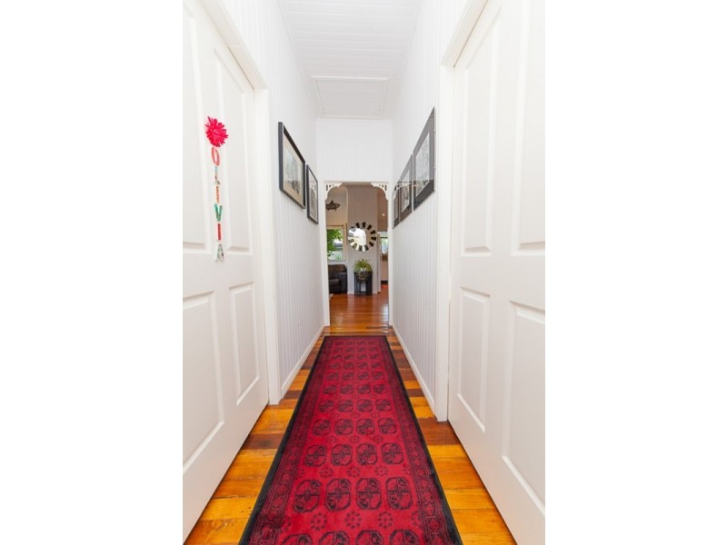 2 Maher Street, North Ipswich QLD 4305