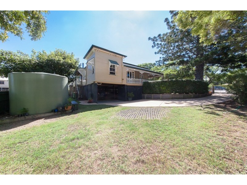 20 Park Street, Ipswich QLD 4305