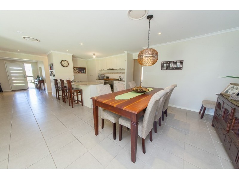 20 Shiloh Court, Pine Mountain QLD 4306