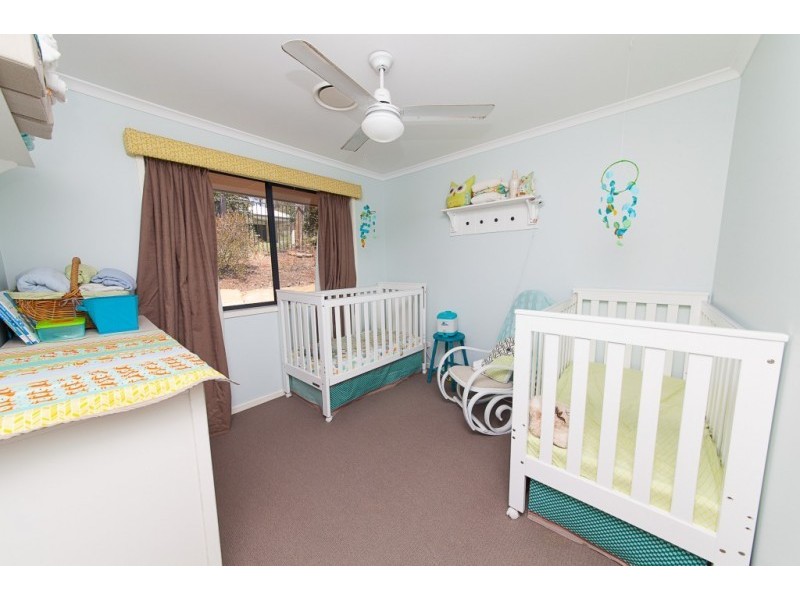 20 Shiloh Court, Pine Mountain QLD 4306