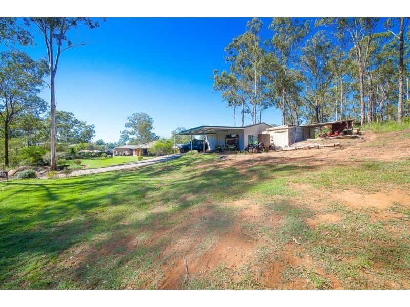 20 Shiloh Court, Pine Mountain QLD 4306