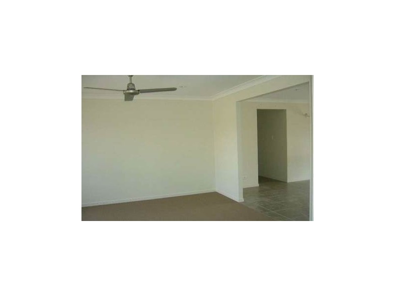 9 Jene Court, Flinders View QLD 4305