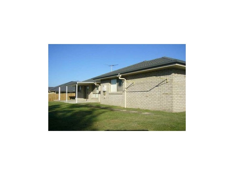 9 Jene Court, Flinders View QLD 4305