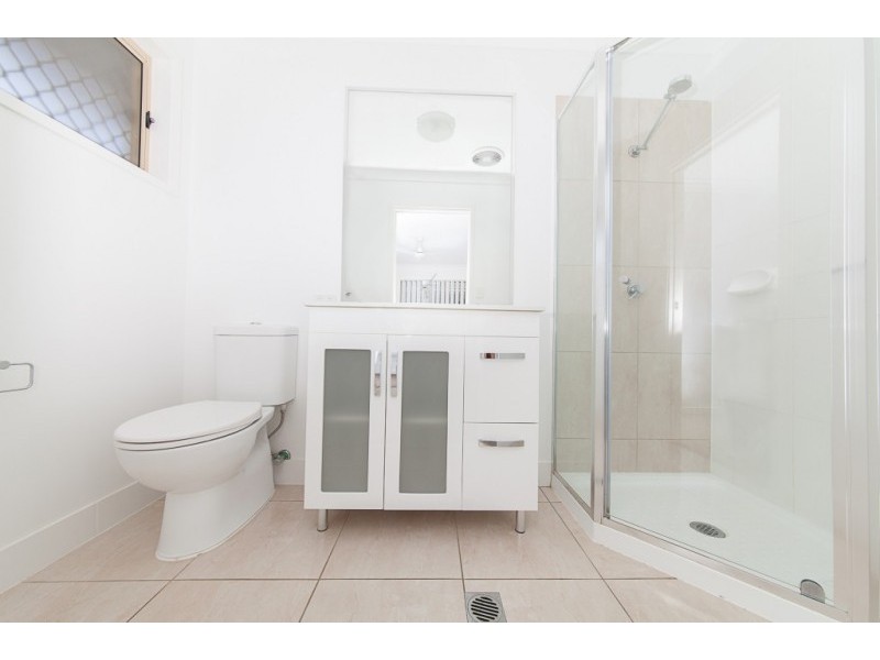 2/6 Tawney Street, Lowood QLD 4311