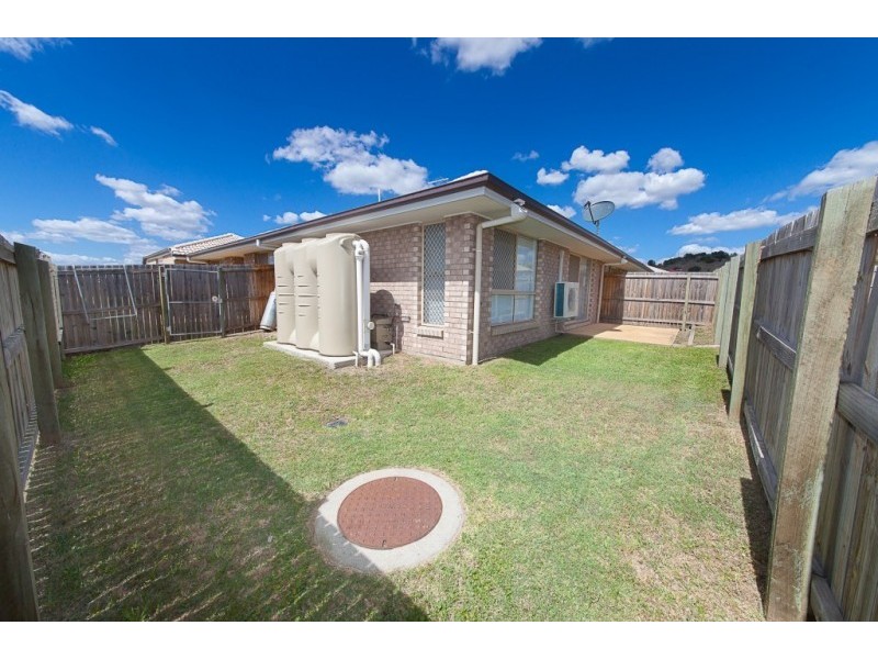 2/6 Tawney Street, Lowood QLD 4311