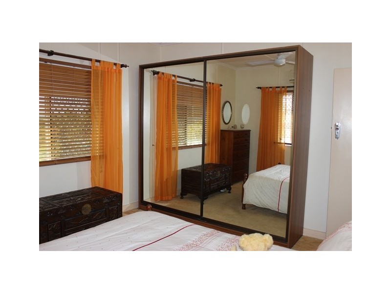 35 Hill Street, North Ipswich QLD 4305