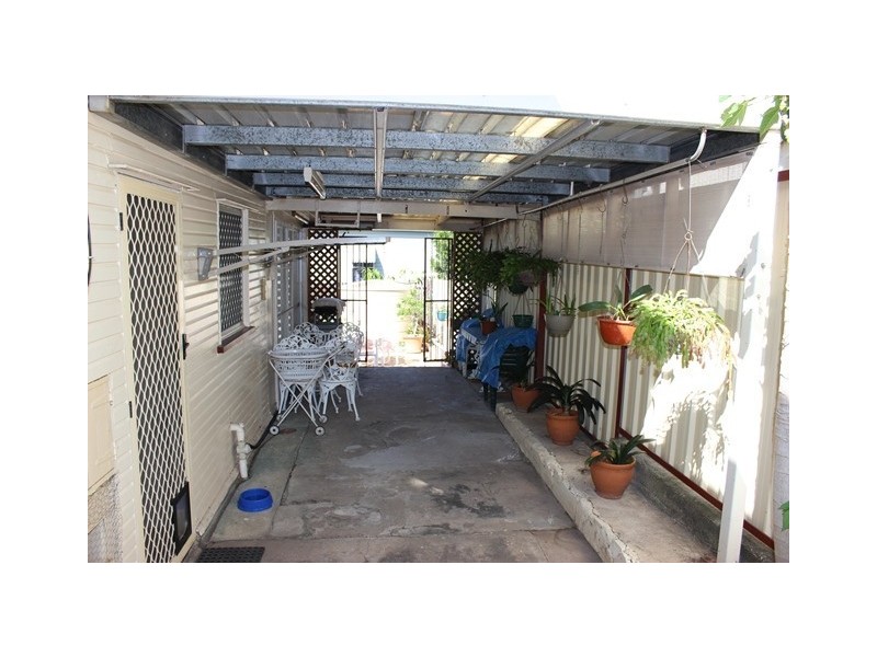 35 Hill Street, North Ipswich QLD 4305