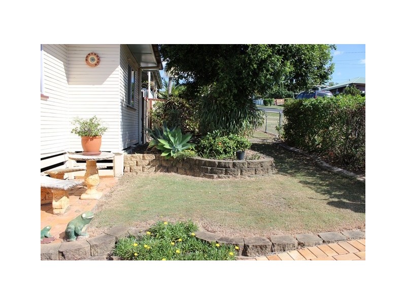 35 Hill Street, North Ipswich QLD 4305