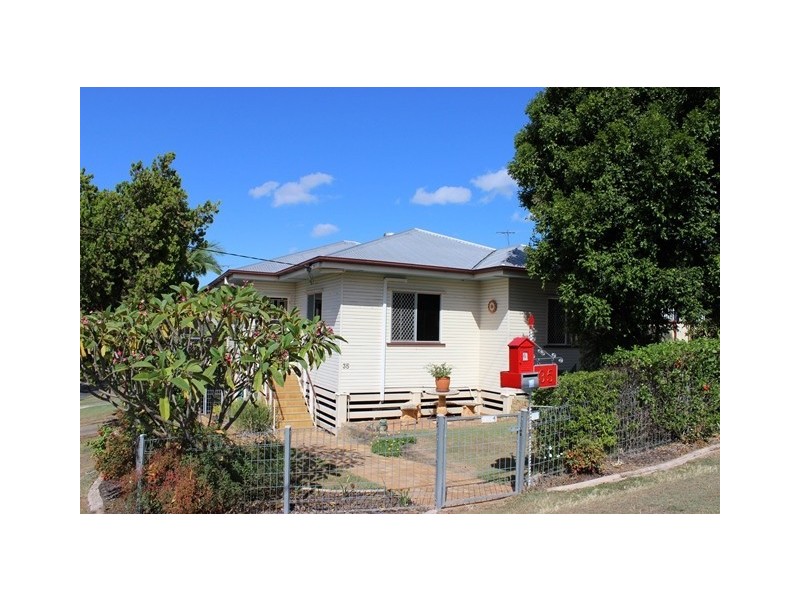 35 Hill Street, North Ipswich QLD 4305