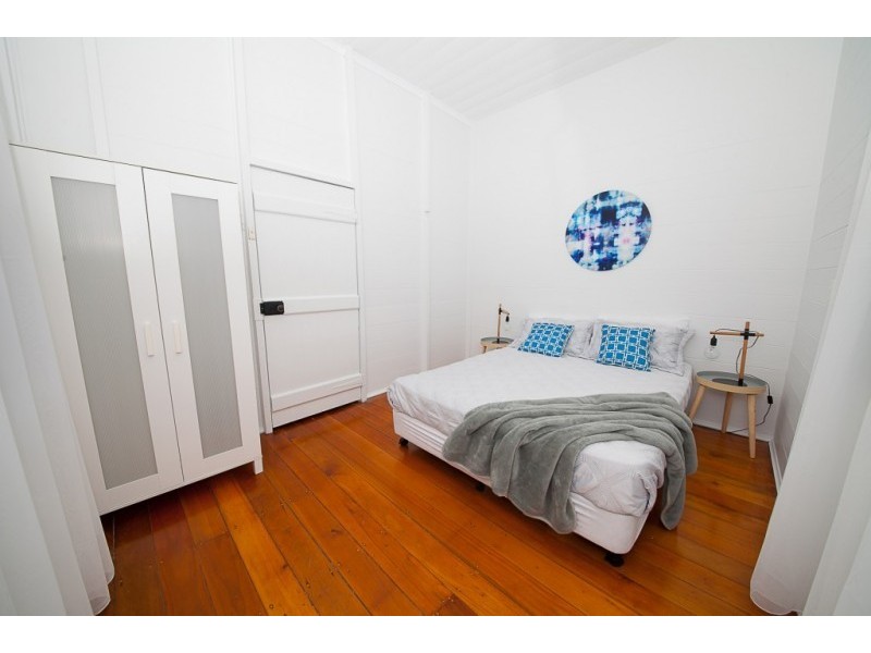 49 Lusitania Street, Newtown QLD 4305