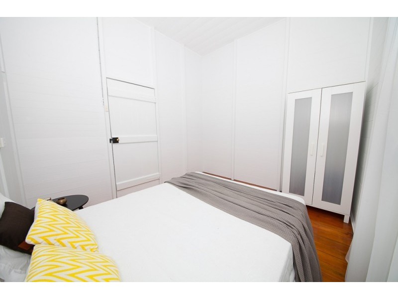 49 Lusitania Street, Newtown QLD 4305