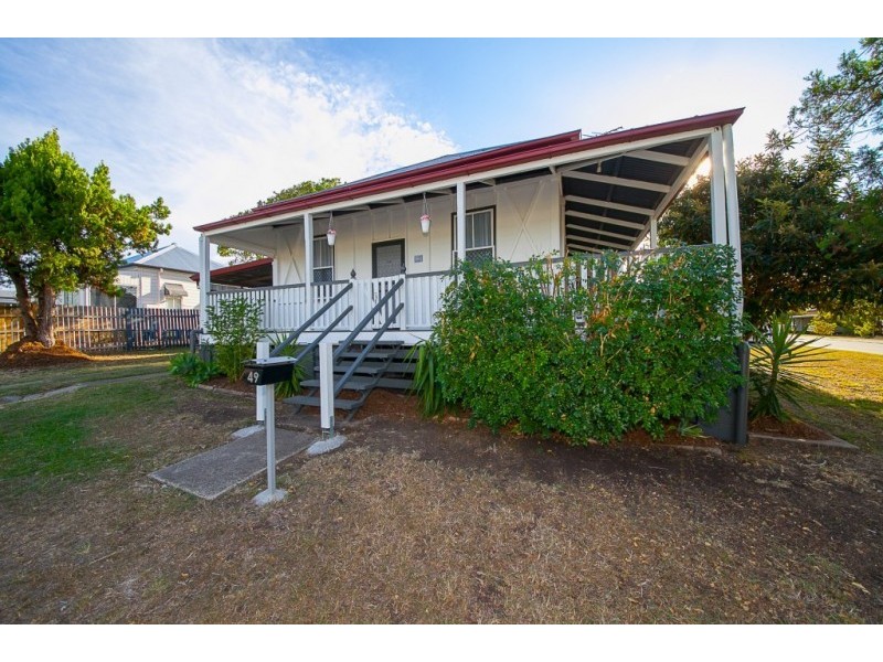 49 Lusitania Street, Newtown QLD 4305