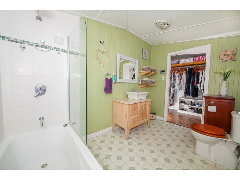 6 High Street, Ebbw Vale QLD 4304