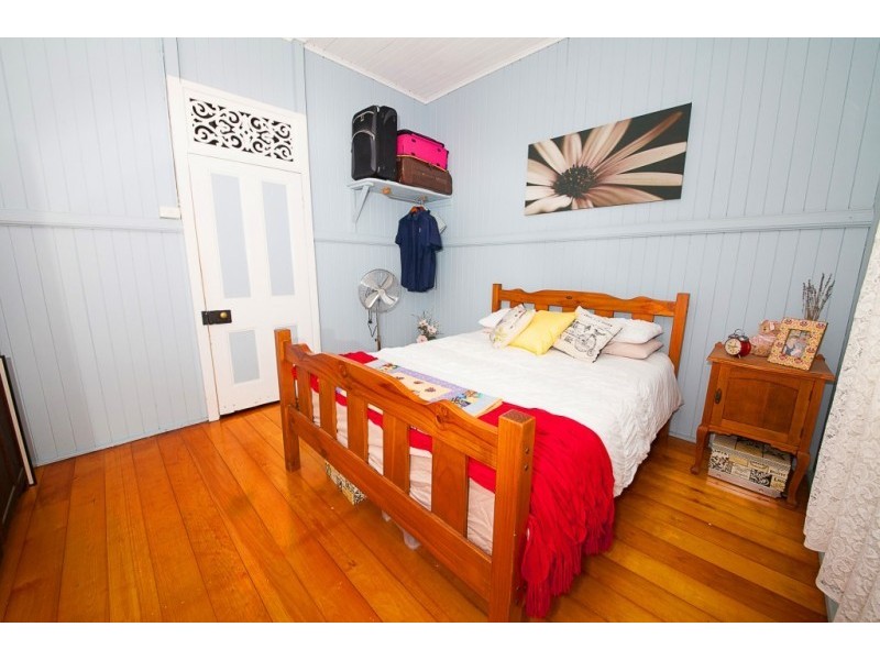 6 High Street, Ebbw Vale QLD 4304