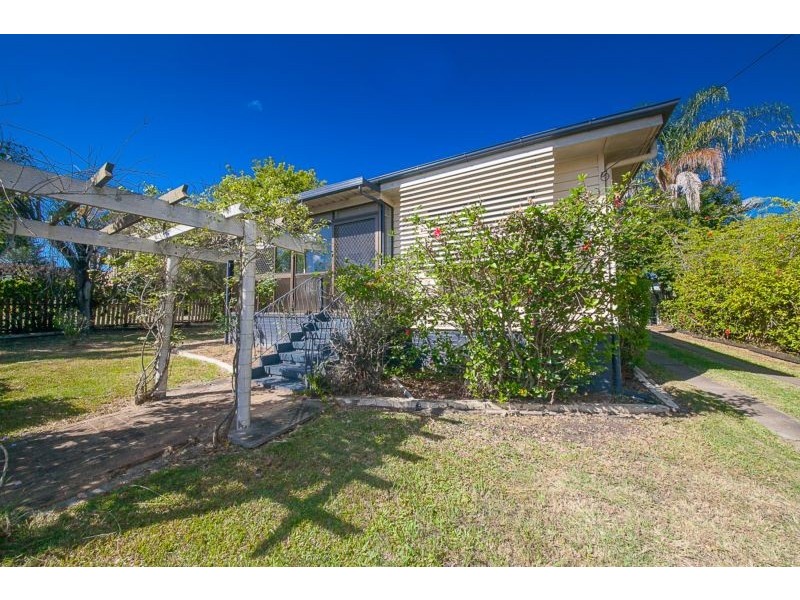 99 Brisbane Road, Booval QLD 4304