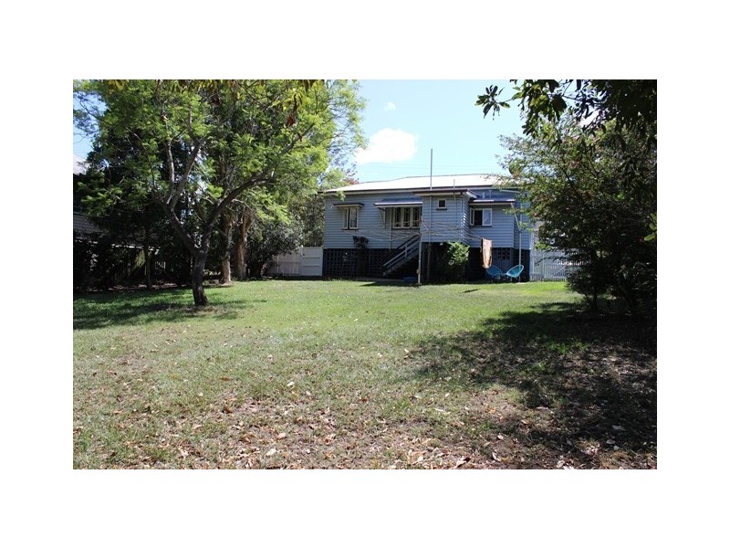 15 Holmes Street, North Ipswich QLD 4305