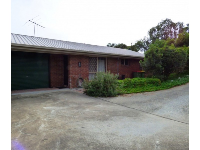 31 Greenway Street, Churchill QLD 4305