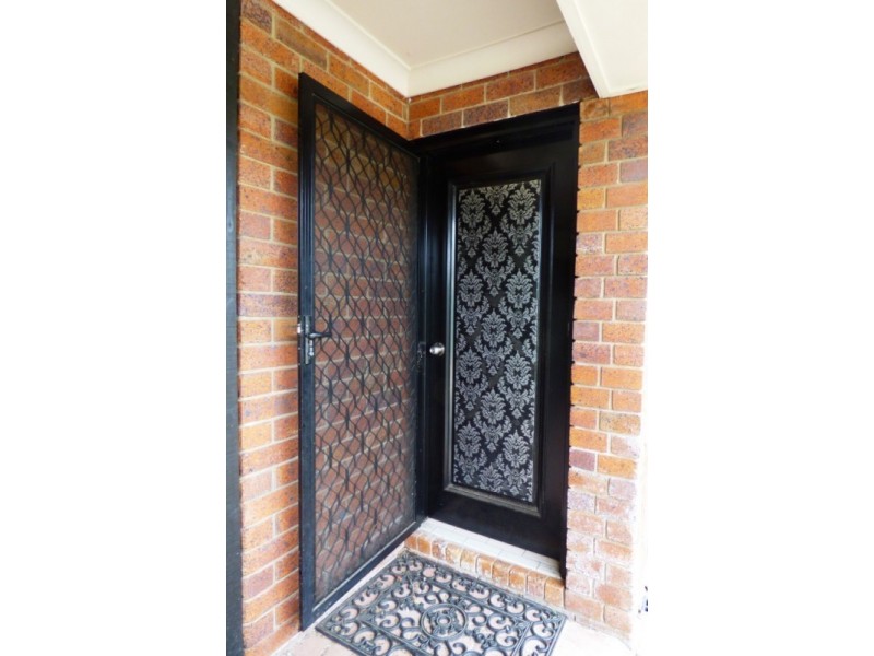 31 Greenway Street, Churchill QLD 4305