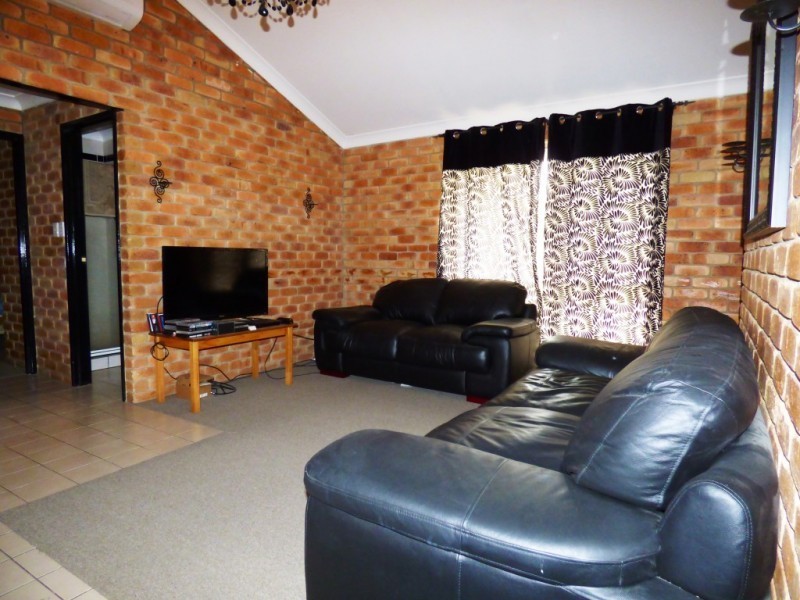 31 Greenway Street, Churchill QLD 4305