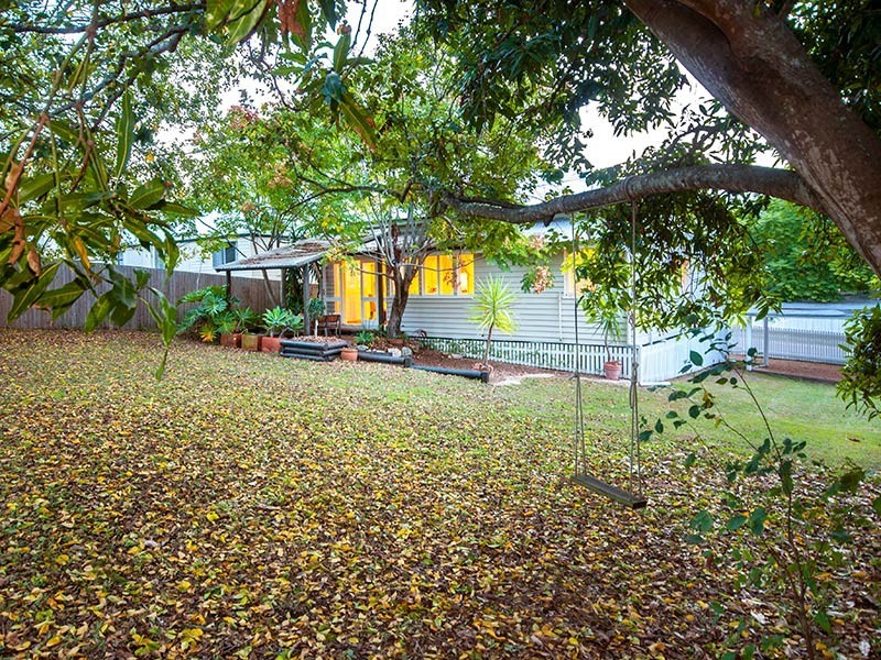 58 Thorn Street, Ipswich QLD 4305