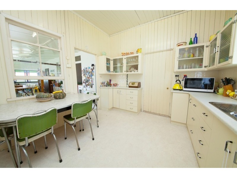 7 Mary Street, Bundamba QLD 4304