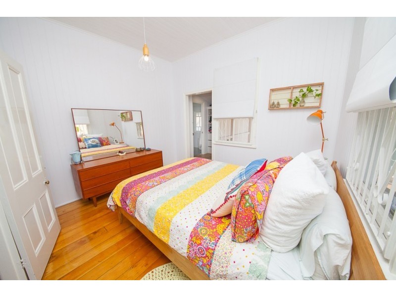 7 Mary Street, Bundamba QLD 4304