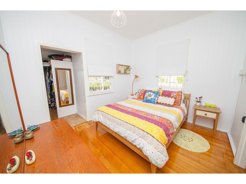 7 Mary Street, Bundamba QLD 4304