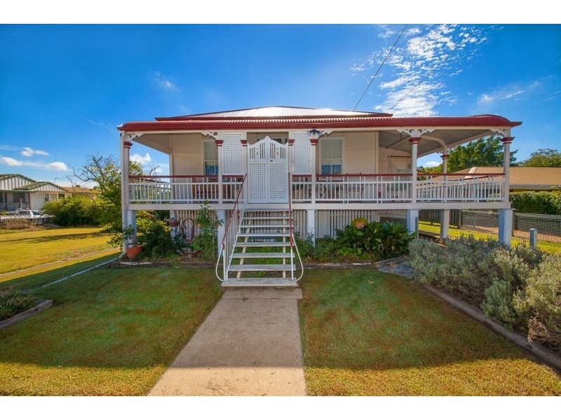 7 Mary Street, Bundamba QLD 4304