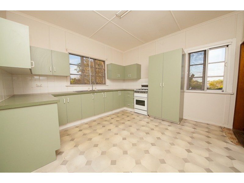19 Blackwood Street, East Ipswich QLD 4305