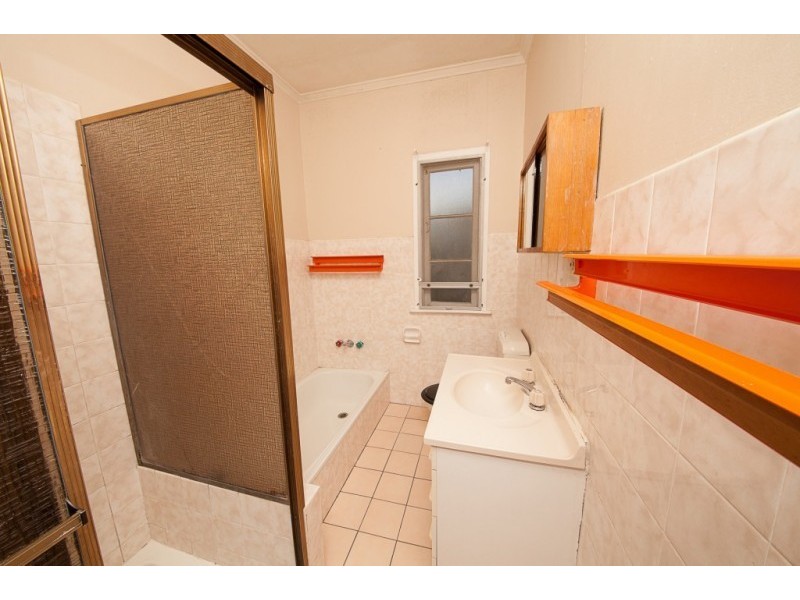 19 Blackwood Street, East Ipswich QLD 4305