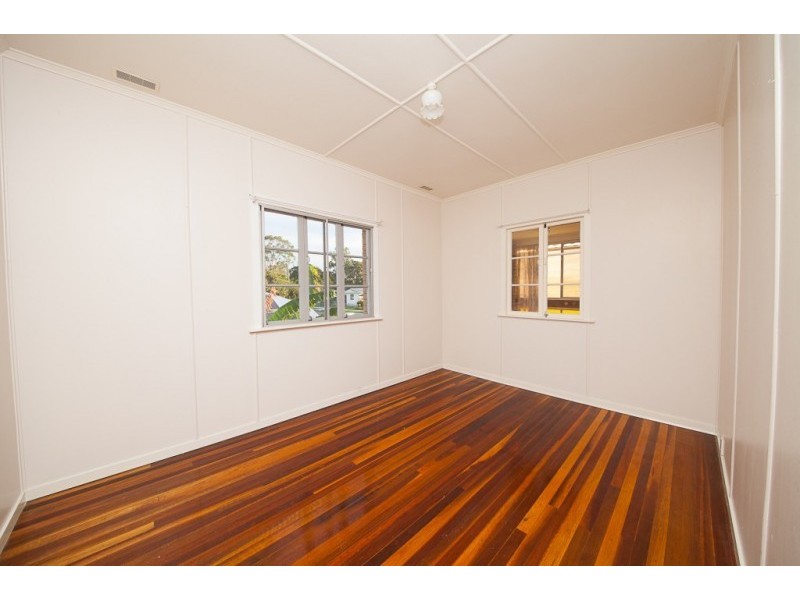19 Blackwood Street, East Ipswich QLD 4305