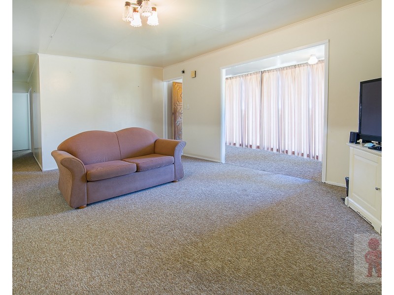 5 Rowan Drive, Brassall QLD 4305