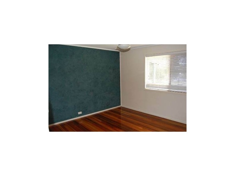 2 Peacock Street, One Mile QLD 4305