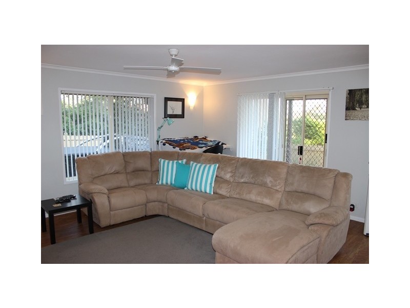 6/13 John Staines Crescent, North Ipswich QLD 4305