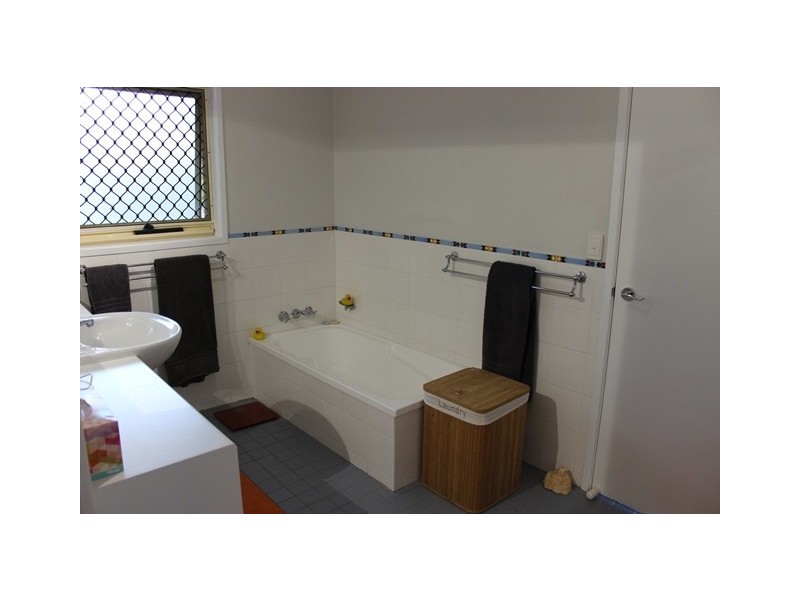 6/13 John Staines Crescent, North Ipswich QLD 4305
