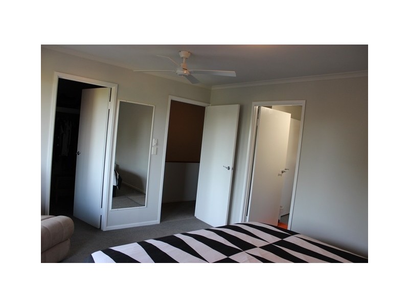 6/13 John Staines Crescent, North Ipswich QLD 4305