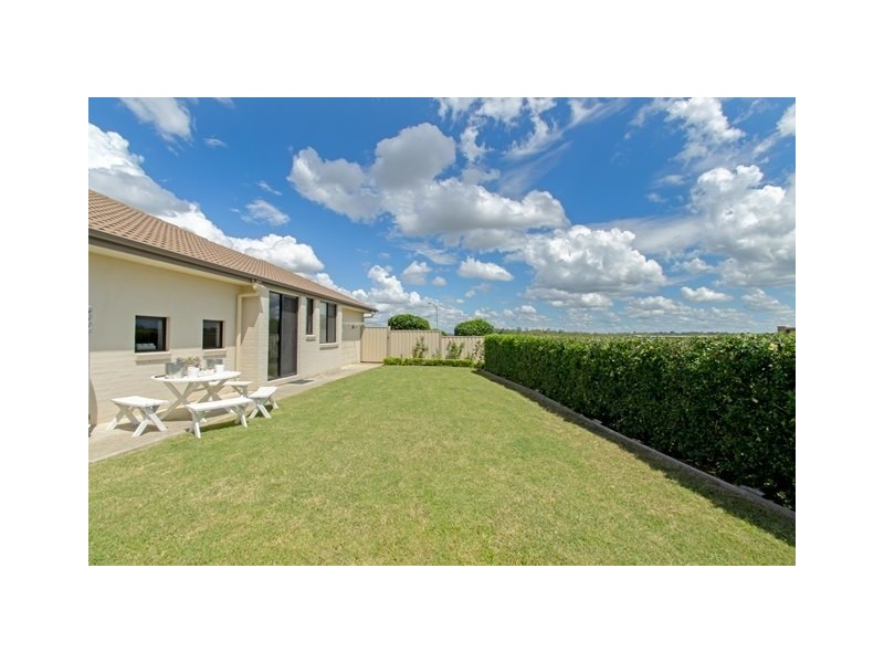 2 Donald Place, Brassall QLD 4305