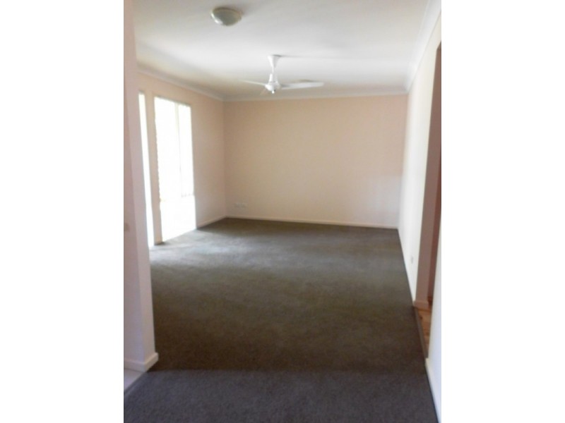 16 Edith Drive, North Ipswich QLD 4305