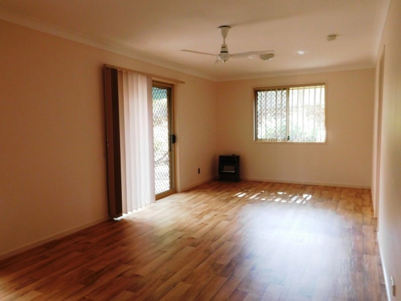16 Edith Drive, North Ipswich QLD 4305