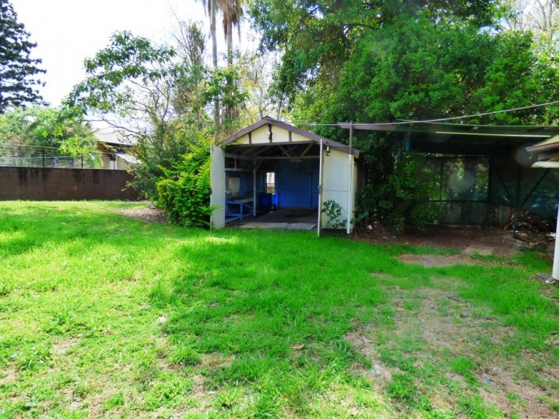 180 Blackstone Road, Silkstone QLD 4304