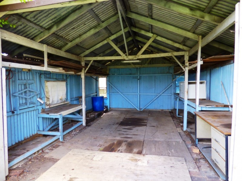 180 Blackstone Road, Silkstone QLD 4304