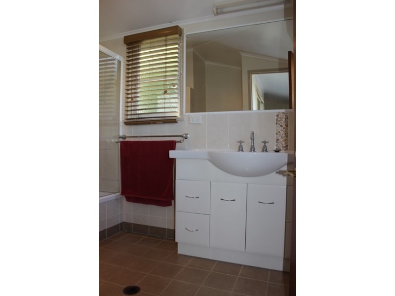 5 Flint Street, North Ipswich QLD 4305