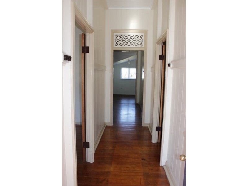 5 Flint Street, North Ipswich QLD 4305
