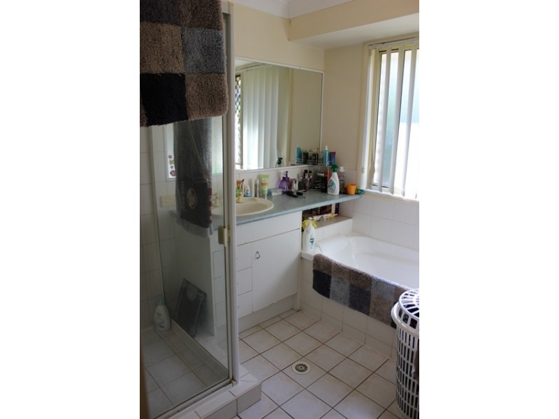 2 Jess Street, Yamanto QLD 4305
